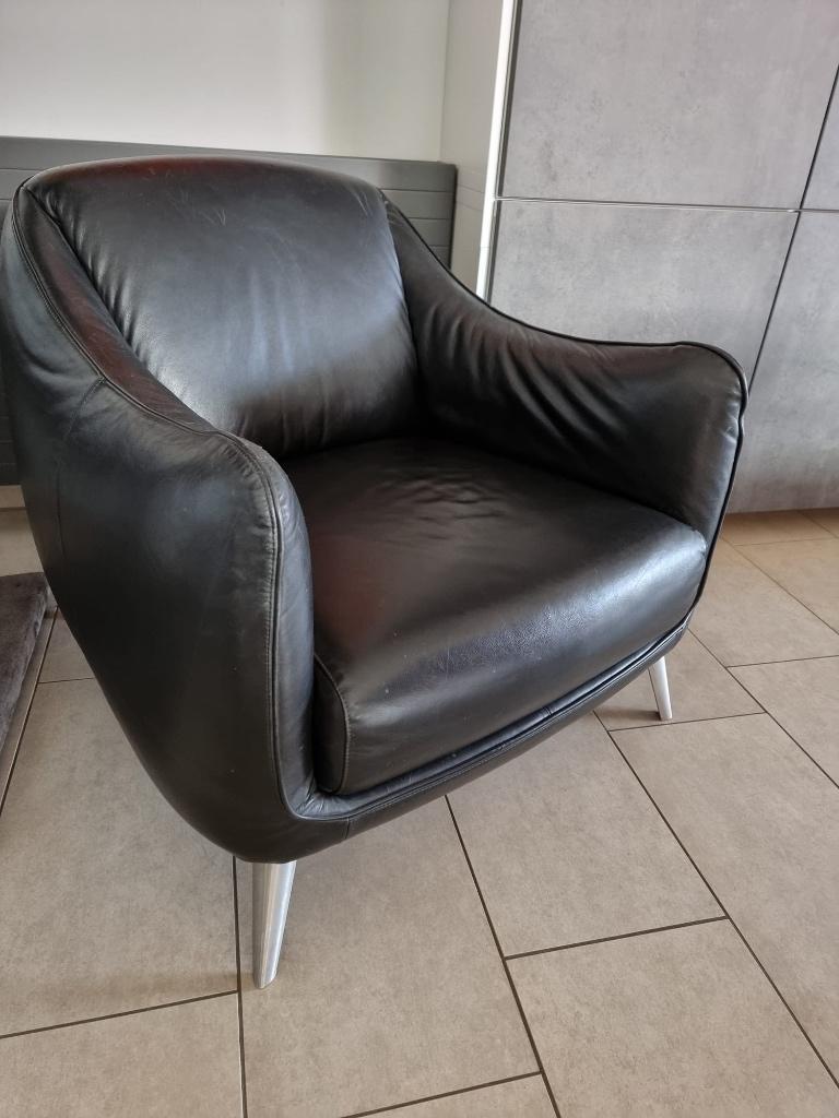 Natuzzi platea zwart leer - design lounge fauteuil, Huis en Inrichting, Fauteuils, Ophalen, Gebruikt, 60'S design platea leather relax fauteuil