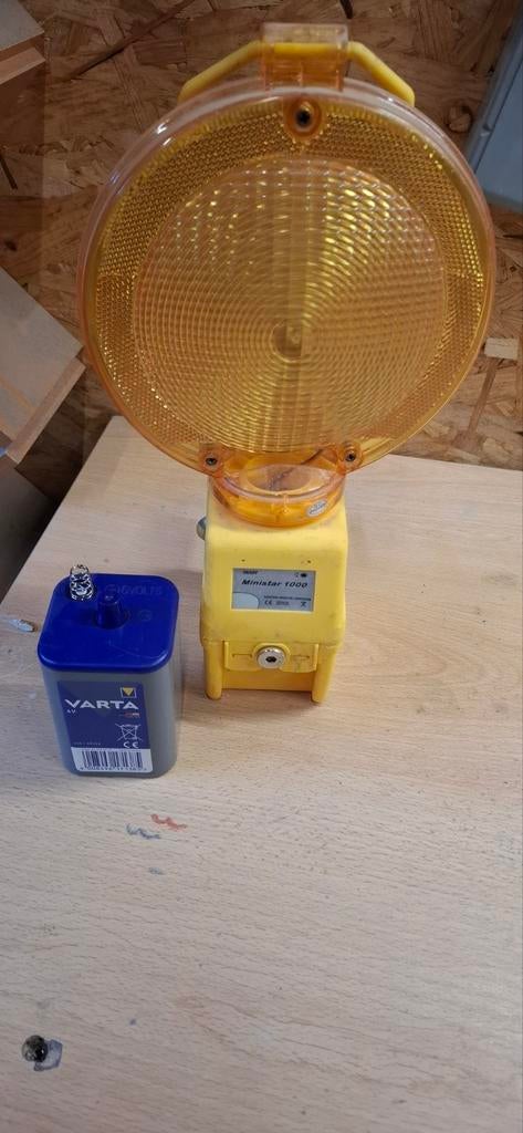 Lampe de chantier + batterie 6v, Ophalen