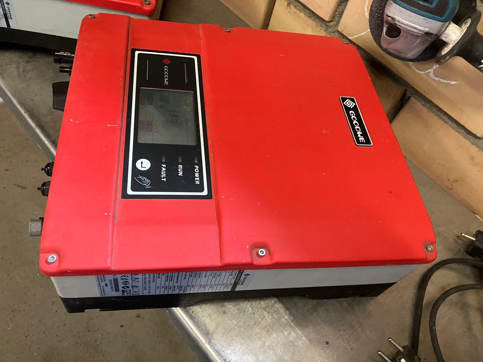 Goodwe Omvormers 2000SS, Ophalen, Gebruikt