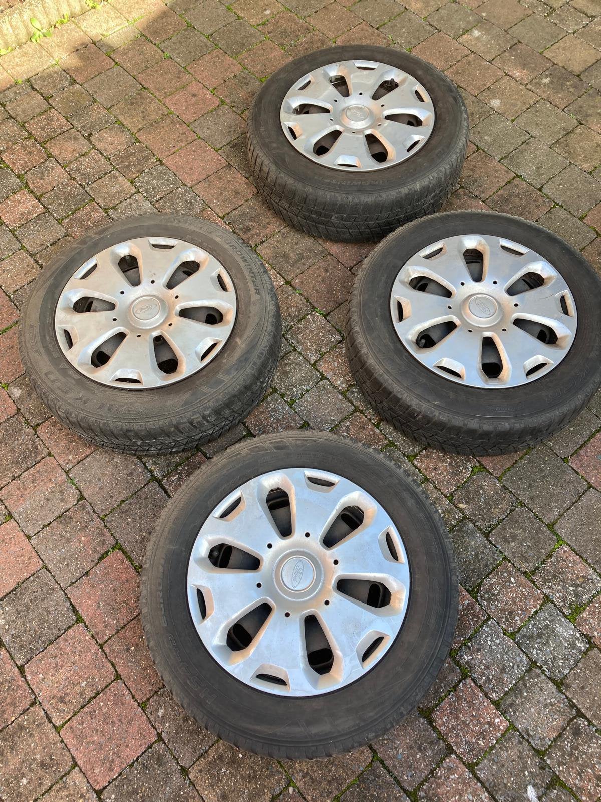 4 Winterbanden + Velgen en deksels, Auto-onderdelen, Ophalen, Winterbanden, Velg(en)
