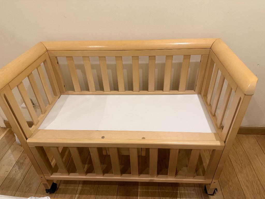 Cododo bois stokke, Enlèvement, Comme neuf, Matelas