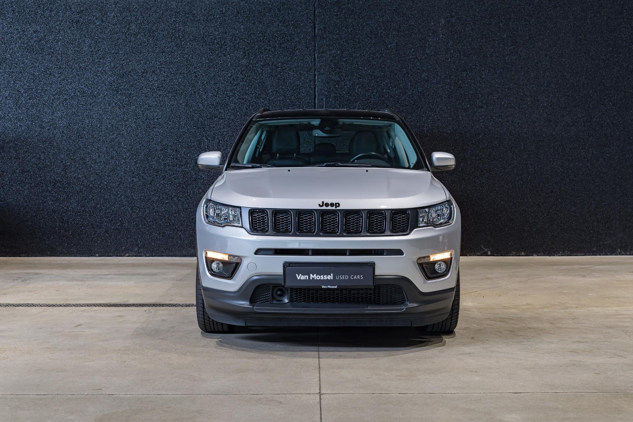 Jeep Compass Night Eagle 130 NAVI | STUUR + ZETEL VERWRMING, Voorwielaandrijving, Zwart, 4 cilinders, 1505 kg