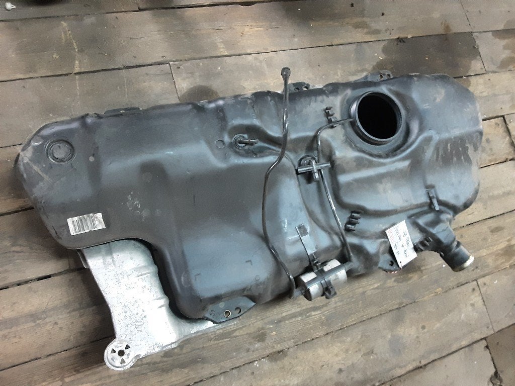 RESERVOIR CARBURANT Volkswagen Polo III (6N2), Volkswagen, Volkswagen AG, Utilisé, Kundenbetreuung@volkswagen.de
