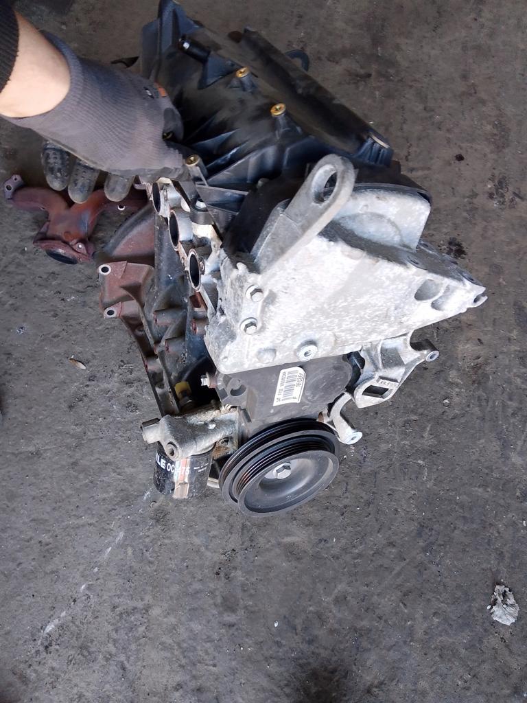 Moteur D4F732 Nu SANDERO DACIA LOGAN, Envoi, Utilisé, Daihatsu