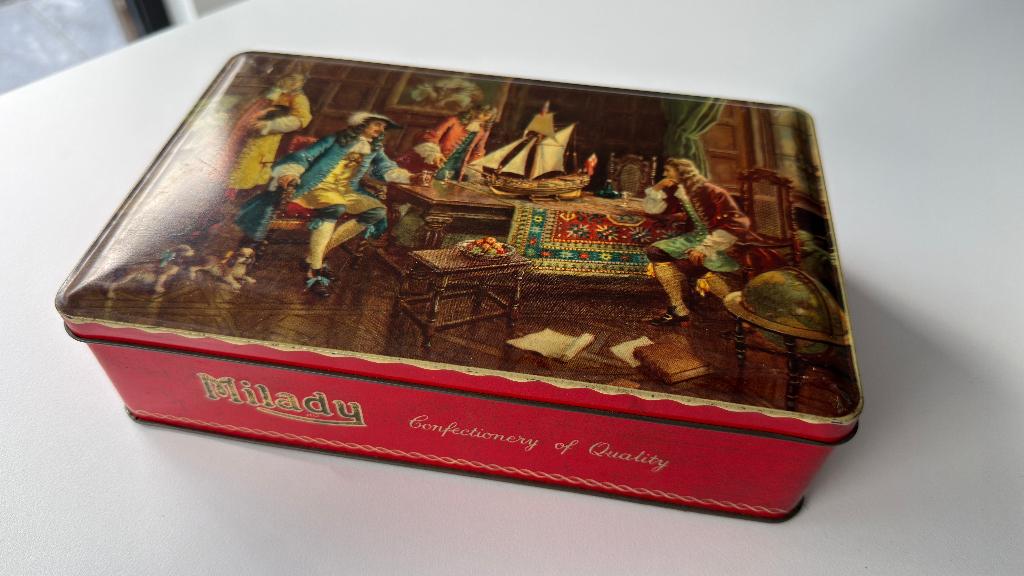 Boîte à caramel vintage « Milady Confectionery of Quality », Enlèvement ou Envoi