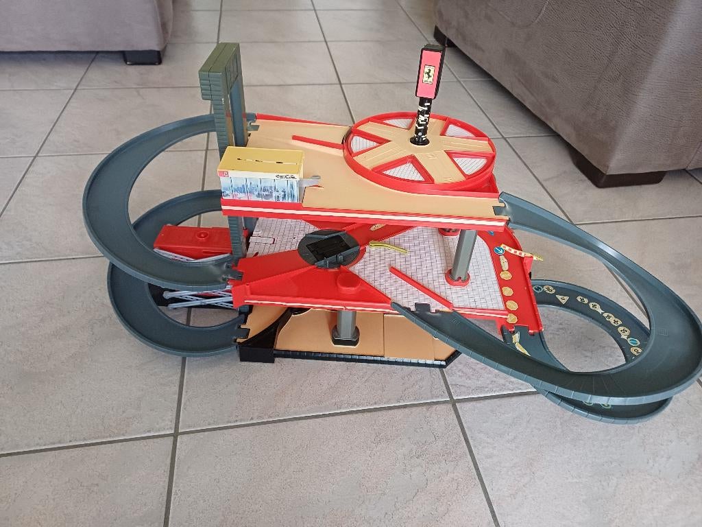 Speelgoed garage van hot wheels, Ophalen, Gebruikt, Jongen of Meisje