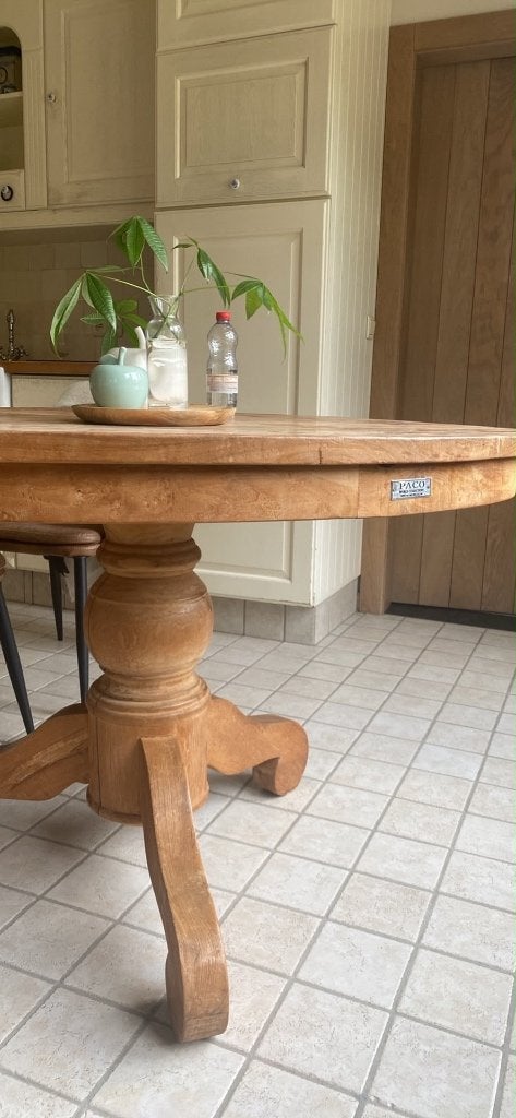 Ronde tafel paco, Ophalen