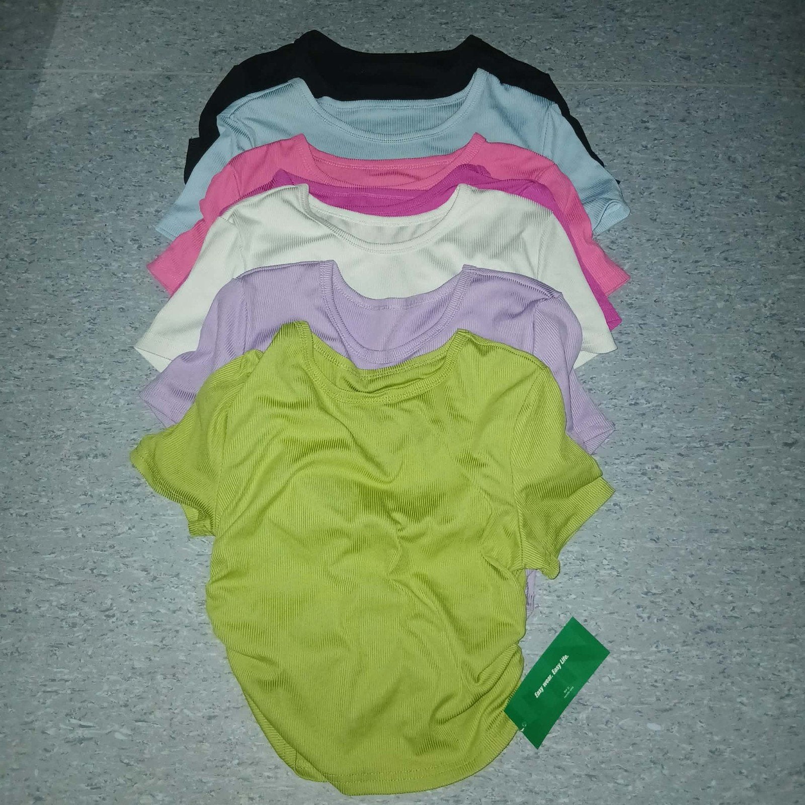 t-shirt top multicolors, Vêtements | Femmes, Enlèvement