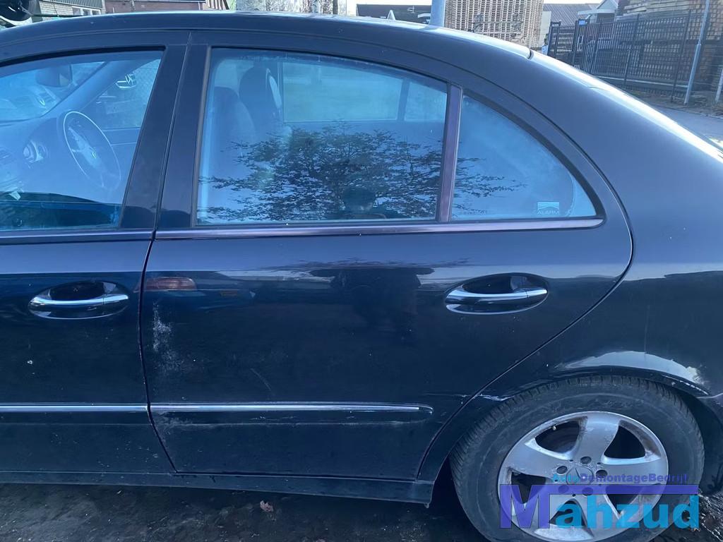 MERCEDES E-KLASSE W211 zwart Links achter deur portier 2002-, Arrière, Mercedes-Benz AG, Mercedes-Benz, Utilisé