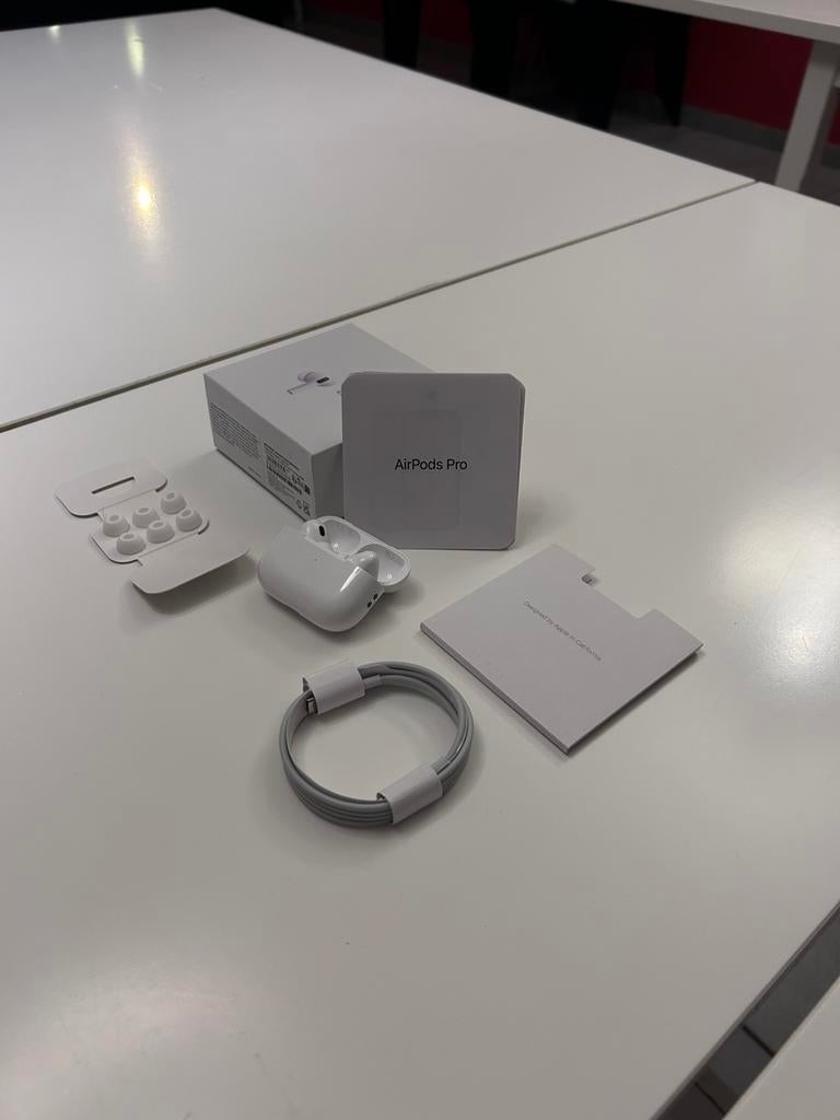 Airpods pro 2, Ophalen of Verzenden, Zo goed als nieuw