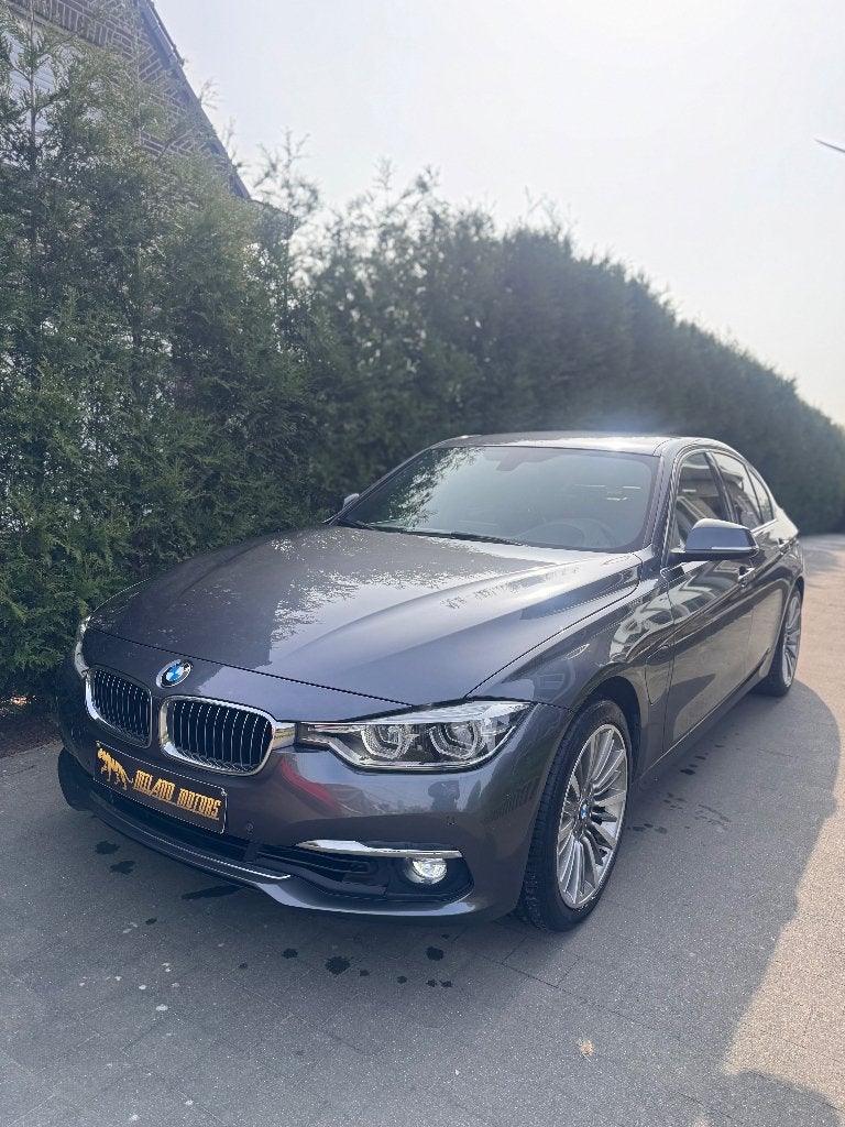 BMW 330E Parfait état, Autos, Cuir, Argent ou Gris, Euro 6, Entreprise