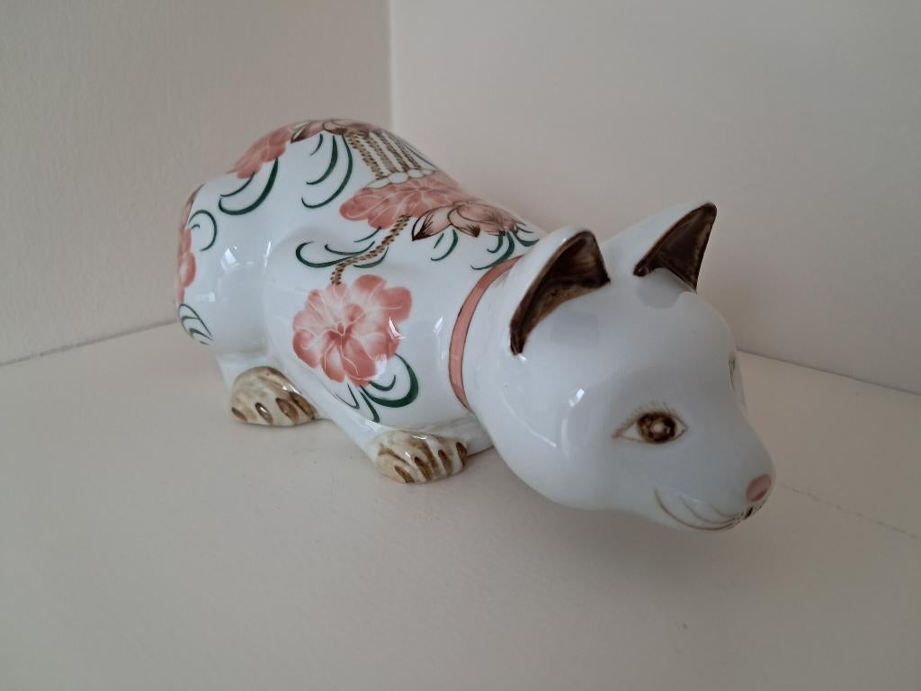 Keramisch beeldje kat liggend handgeschilderd decor, Ophalen of Verzenden
