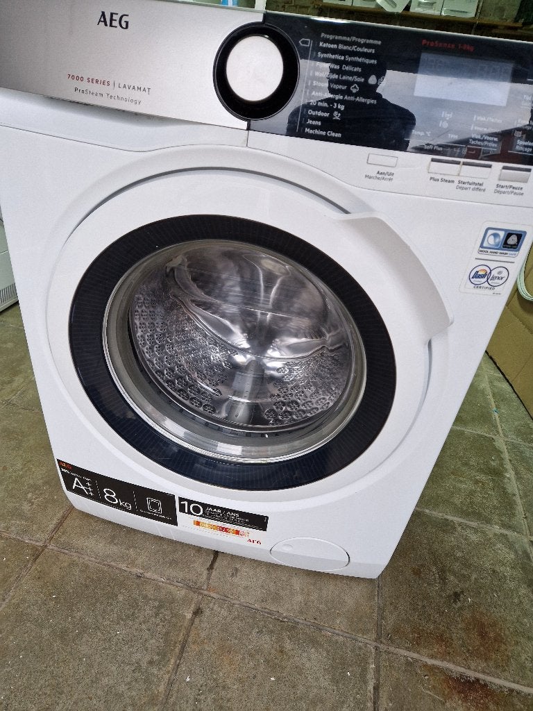 Wasmachine AEG A+++. 1600tr, Ophalen, Zo goed als nieuw, Voorlader