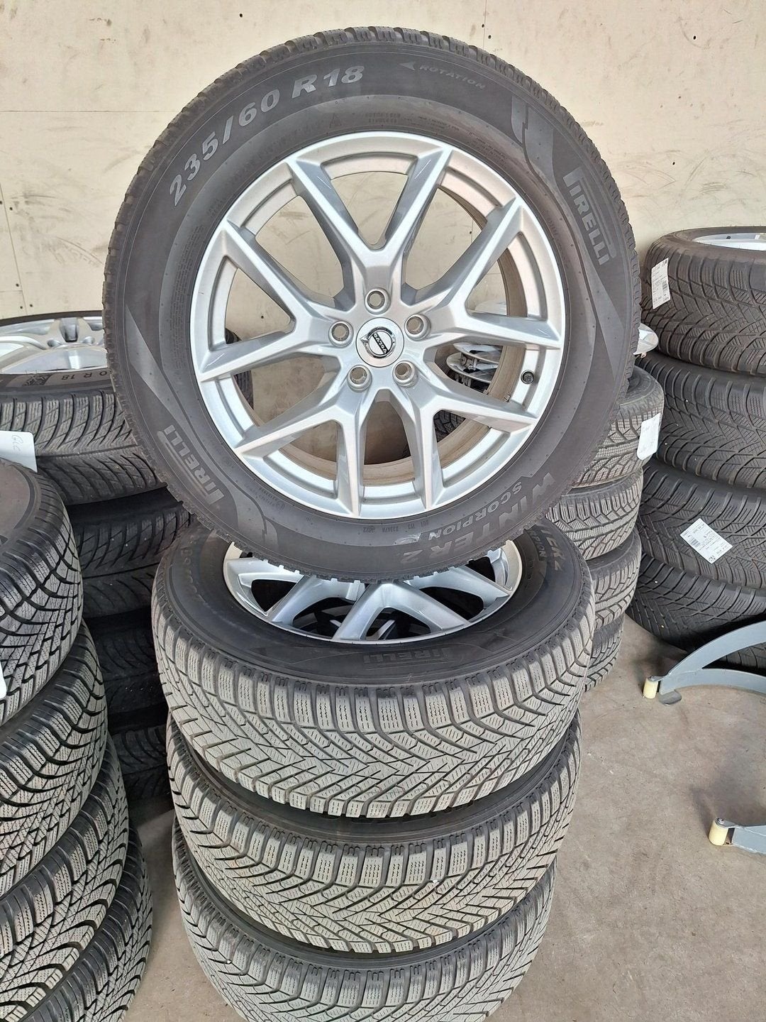 Volvo XC60 Winterset 18 Inch Origineel, Ophalen, 18 inch, Gebruikt, -
