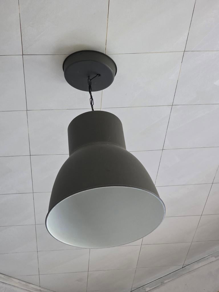 Lampe suspendue Ikea Hektar, Enlèvement