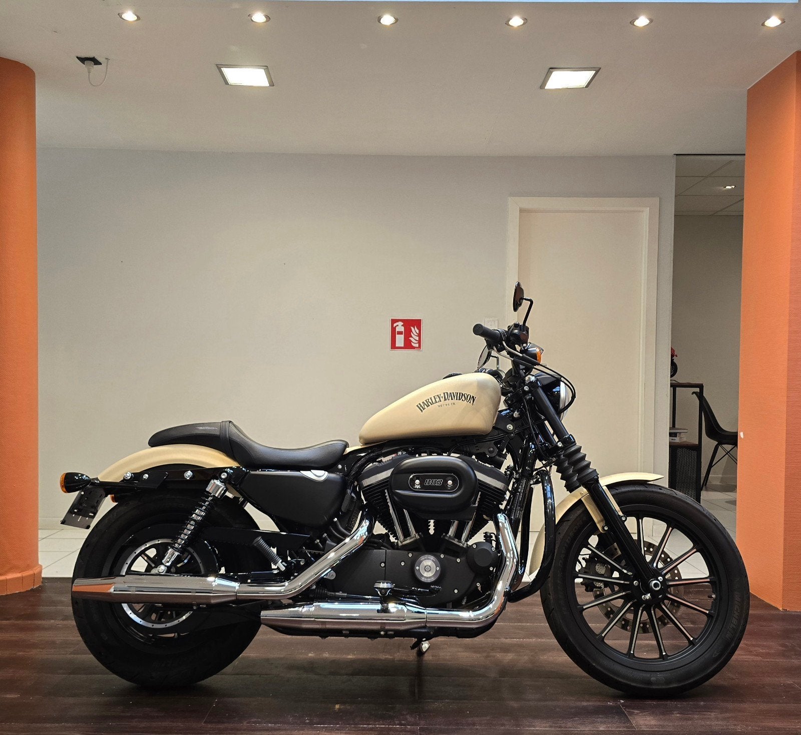 Harley-Davidson Iron 883**2015**1.506km**Garantie, Motos, Entreprise, ABS, 883 cm³
