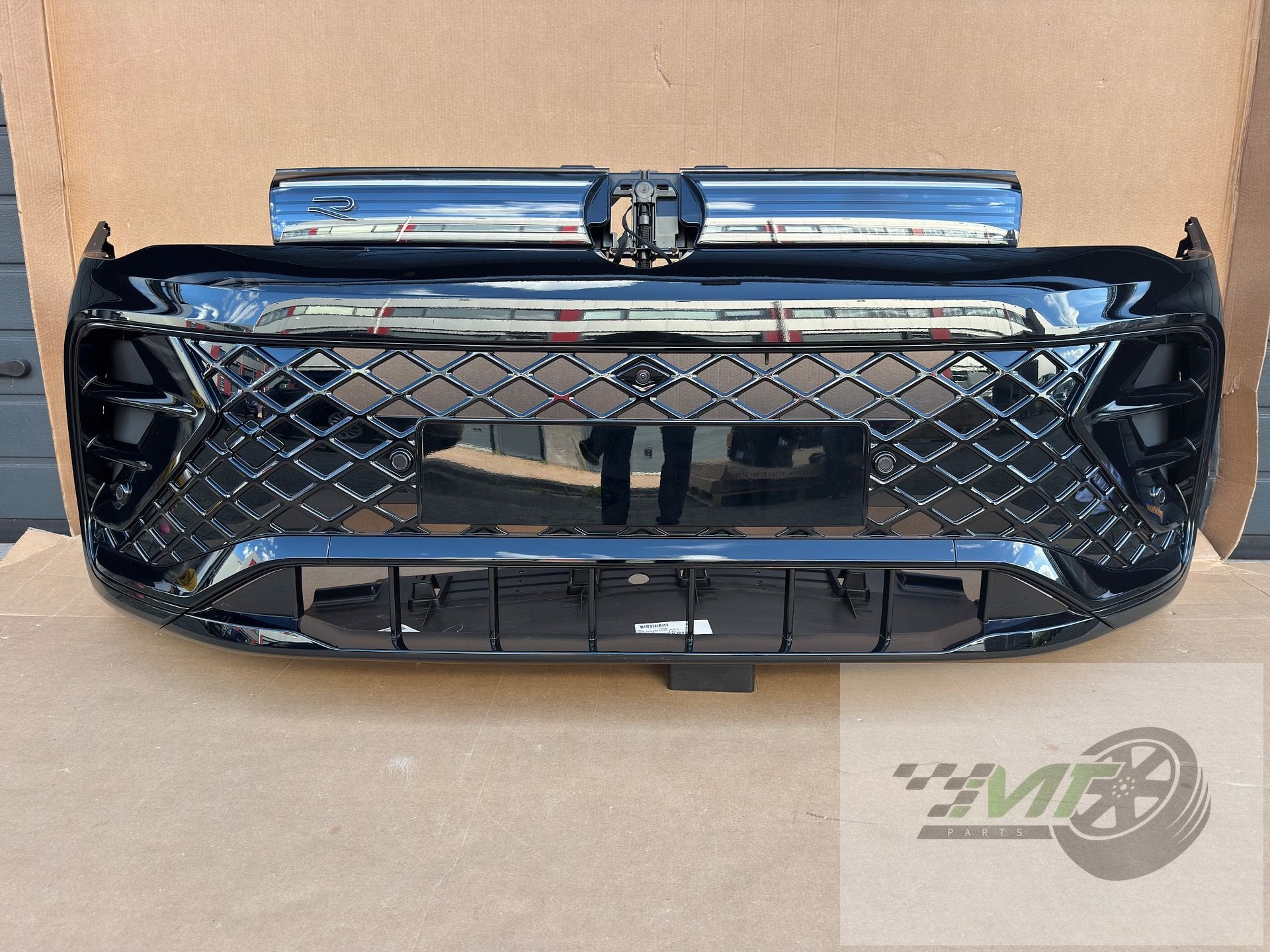 VW Tiguan RLine CT1 voorbumper 571807883A LC7Q Grenad Black, - kundenbetreuung@volkswagen.de, Gebruikt, Herkomst onderdeel bekend