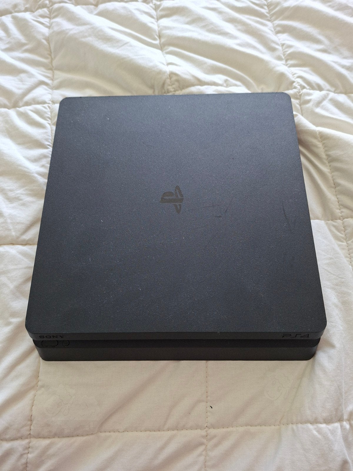 ps4slim(1tb)+19 games en 2 controllers, Ophalen, Online, 2 spelers, Zo goed als nieuw