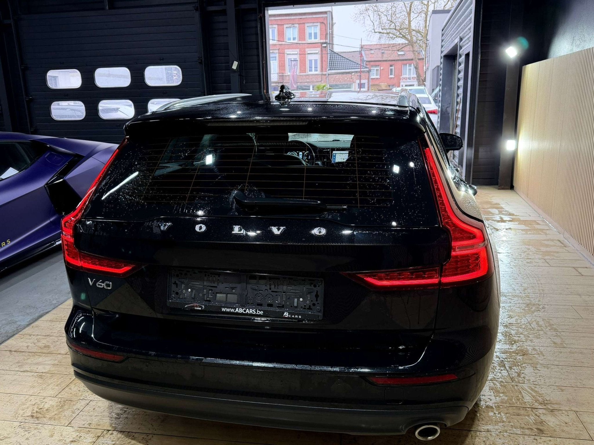 Volvo V60 2.0 * BOITE AUTO * GARANTIE 12 MOIS *, Autos, Volvo, Cuir, Achat, Entreprise, Anti démarrage