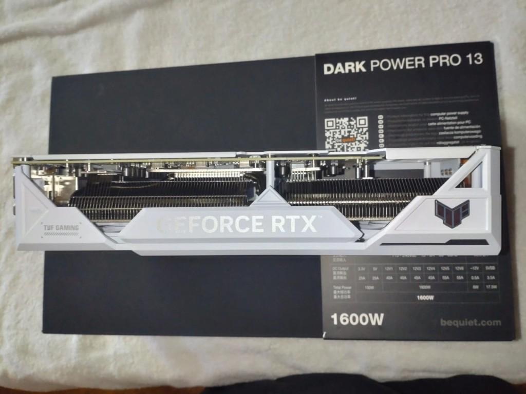 ASUS TUF RTX 4070 Ti Super BTF OC White 16GB, Enlèvement ou Envoi, GDDR6, PCI-Express 4, Utilisé