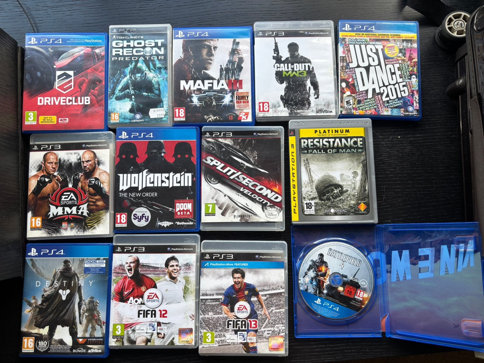 PS3/PS4/PSP- 13 gamesbundel, Enlèvement, Comme neuf