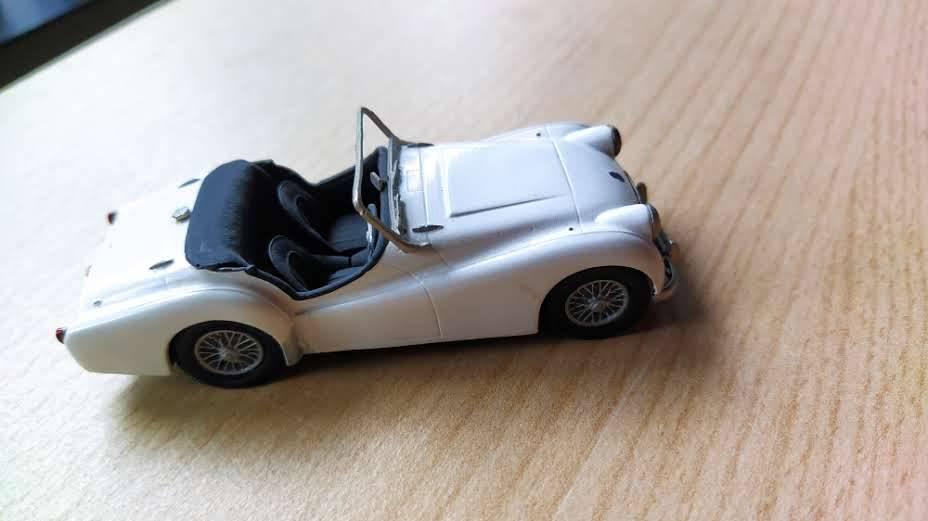 TRIUMPH TR 3a & TR5, K&R models, zeldzaam!!, Hobby en Vrije tijd, Modelauto's | 1:43, Zo goed als nieuw, Auto, Overige merken