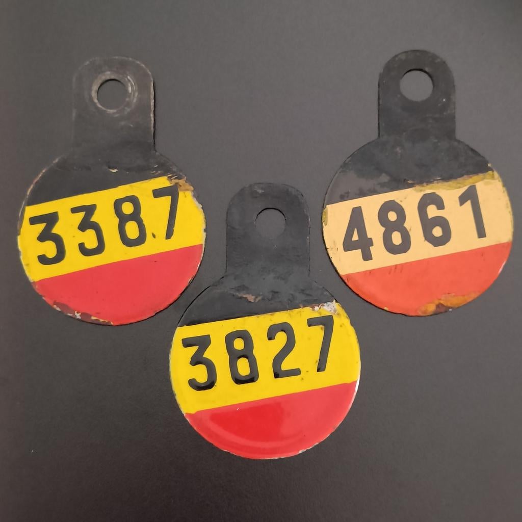 Plaques fiscales vintage en émail pour vélos de l'armée belg, Antiquités & Art, Enlèvement ou Envoi
