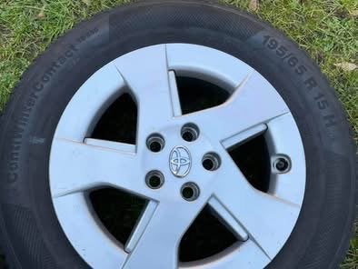 Ensemble de jantes Toyota avec pneus d'hiver., Enlèvement, Pneus hiver, Pneu(s)