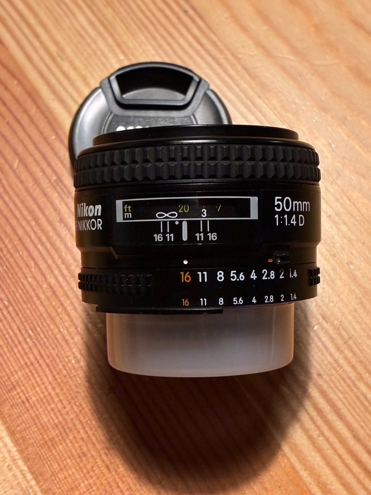 Nikon 50mm 1.4 AF D, Ophalen, Zo goed als nieuw, Nikon, Lensdoppen