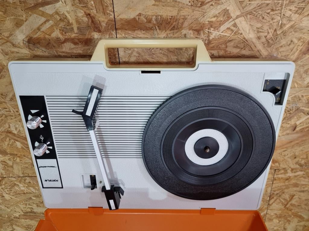 Tourne-disque Tandy, Enlèvement, Tourne-disque