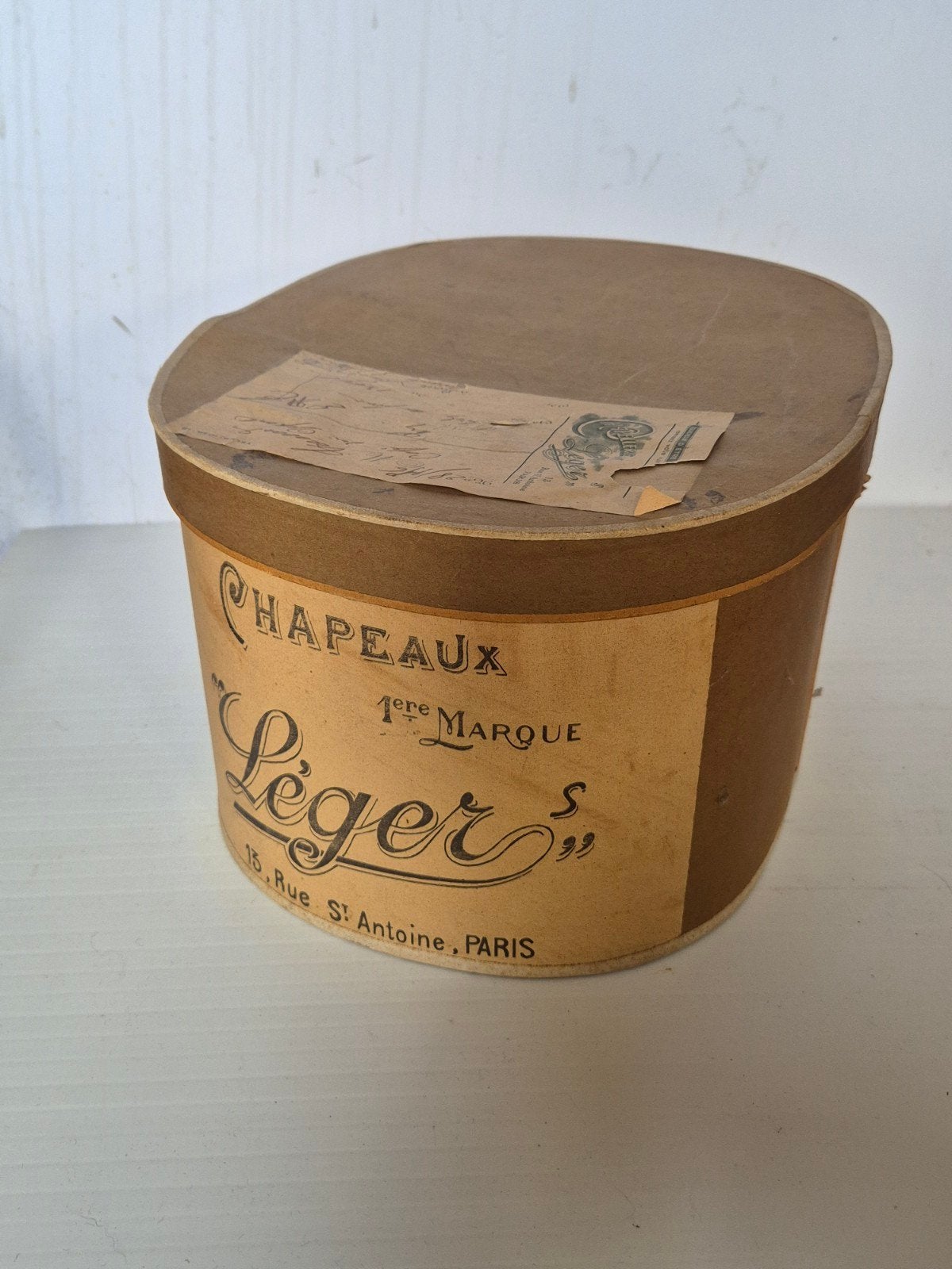 boîte à chapeaux vintage, Antiquités & Art, Enlèvement ou Envoi