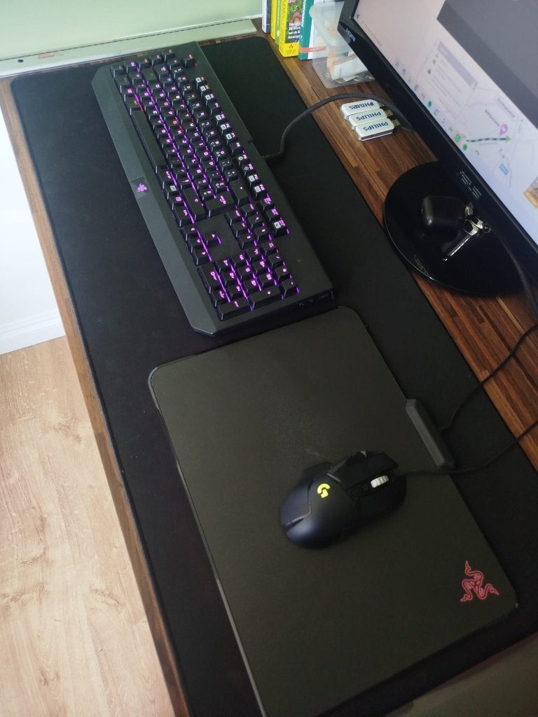 Gaminset: Razer BlackWidow, Logitech G502, Razer Firefly RGB, Computers en Software, Ophalen, Gebruikt, Azerty, Razer