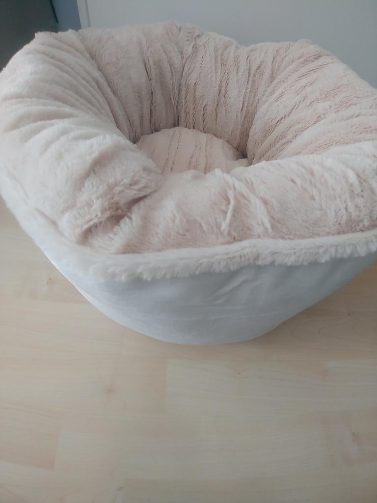 PANIER BEIGE CHAT, Dieren en Toebehoren, Kattenmanden, Ophalen, Nieuw, Pluche