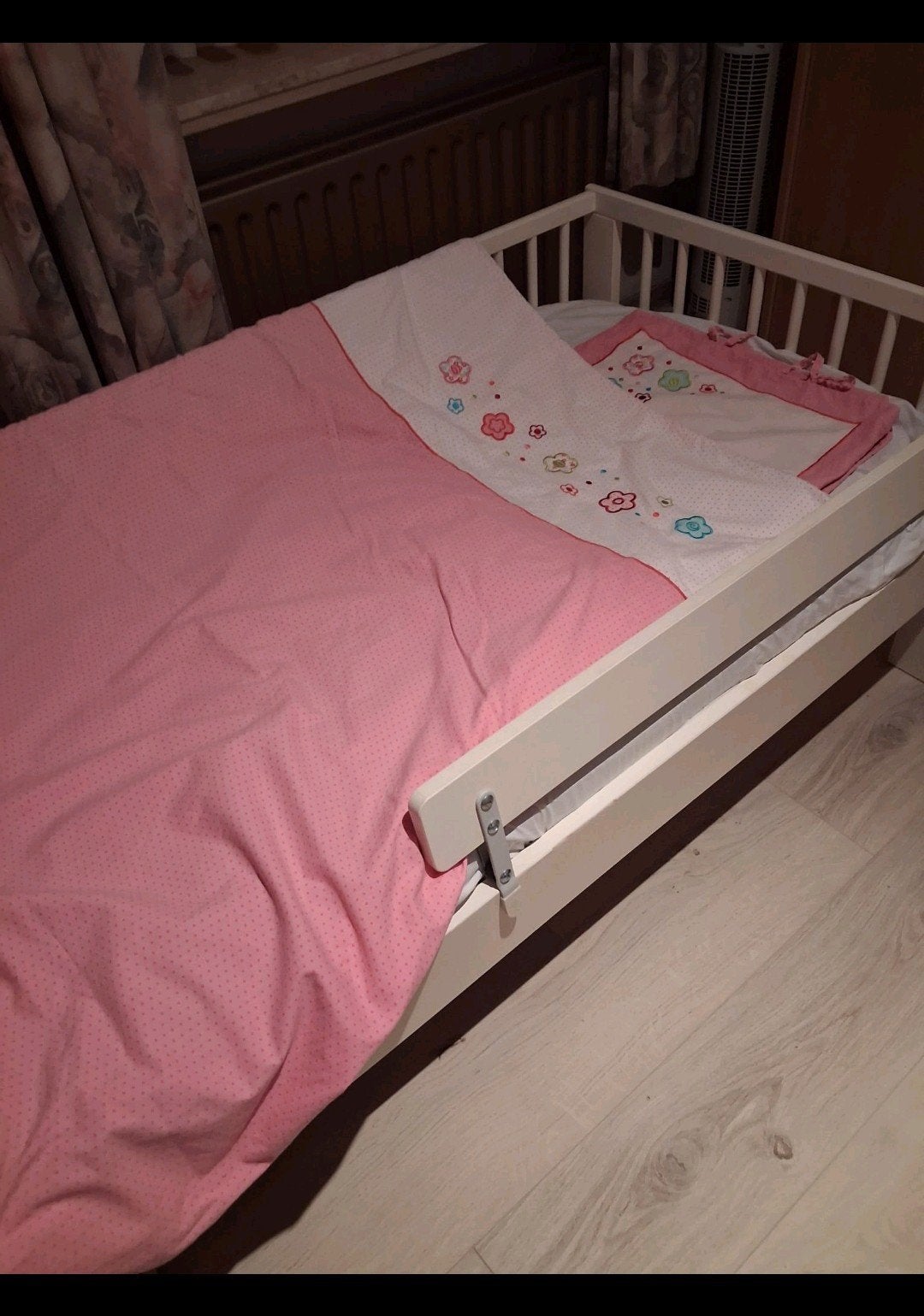 logeerbed kinderbed met matras en lakens, 70 tot 85 cm, Zo goed als nieuw, 160 tot 180 cm, Ophalen