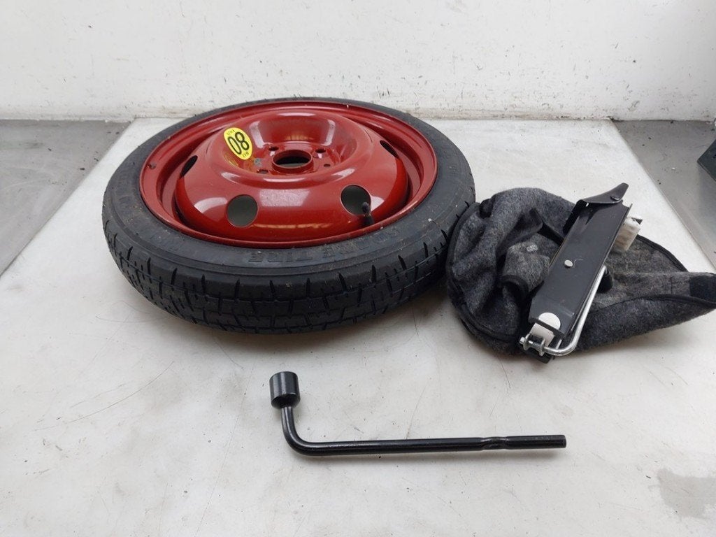 DIVERS Krikset + reservewiel Hyundai i20 (|529101G900|), Dhr. J. Ham, Administratie@autoham.nl, Utilisé, Hyundai