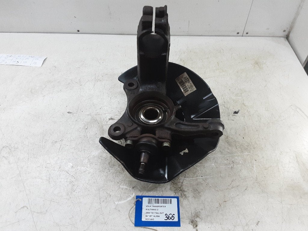 MOYEU DE ROUE AVANT DROIT Volkswagen, Volkswagen, Mevr. I. Hauben, Utilisé, Rue de l'Espoir 34 34
4030  GRIVEGNÉE, BE