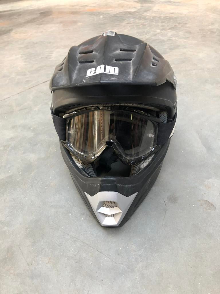 Motorhelmen, Ophalen