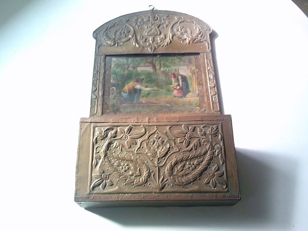 art nouveau krantebak, Ophalen