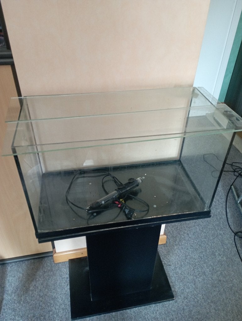 Aquarium (60x30x35) met bijhorend meubel en verwarming, Dieren en Toebehoren, Ophalen, Gebruikt, Overige merken, Leeg aquarium