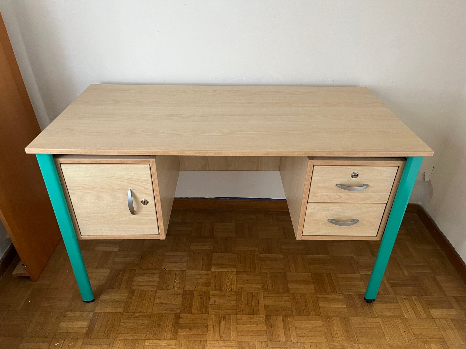Bureau, Ophalen, Zo goed als nieuw, Hout, Schoolbureau