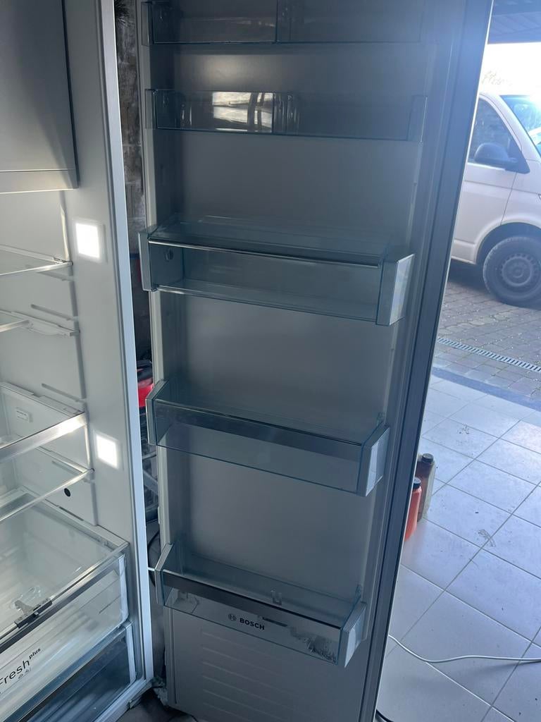 Grand frigo encastrable bosch, Enlèvement, Comme neuf