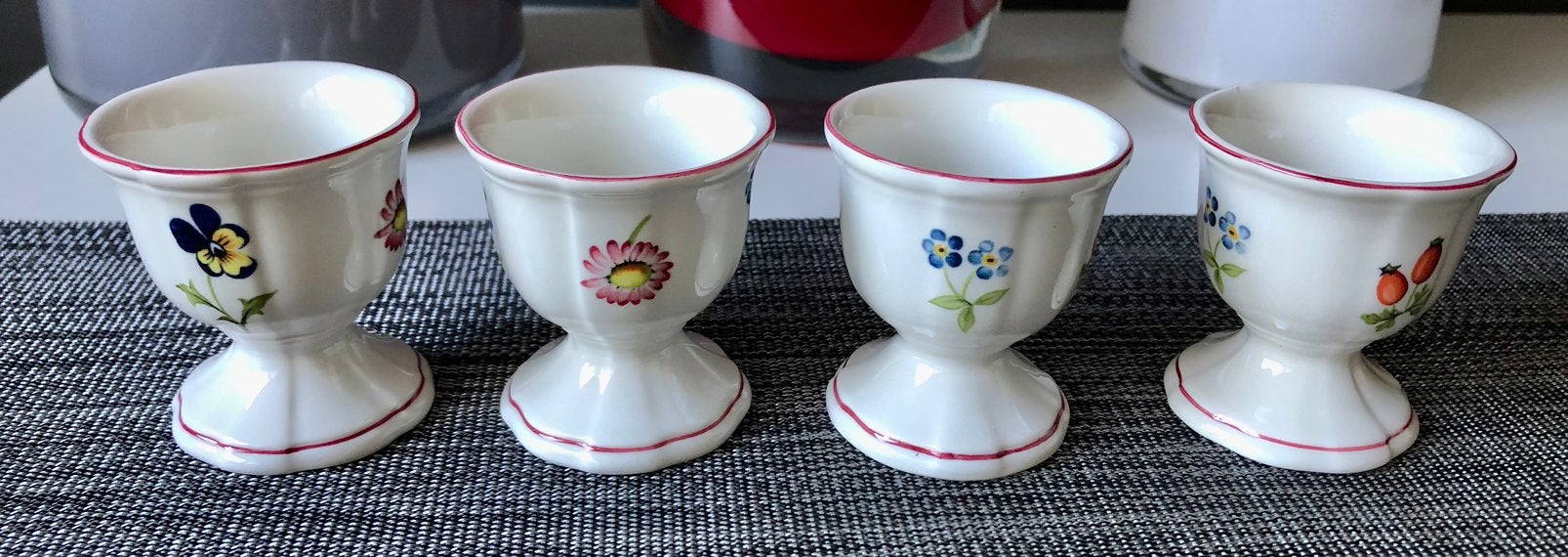 Coquetiers Villeroy & Boch Petite Fleur x 4, Enlèvement ou Envoi, Comme neuf, Porcelaine