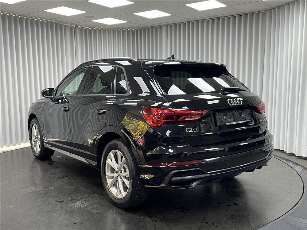 Audi Q3 35 TFSi S-Line (bj 2020, automaat), Auto's, Zwart, Leder, Bedrijf, 5 zetels