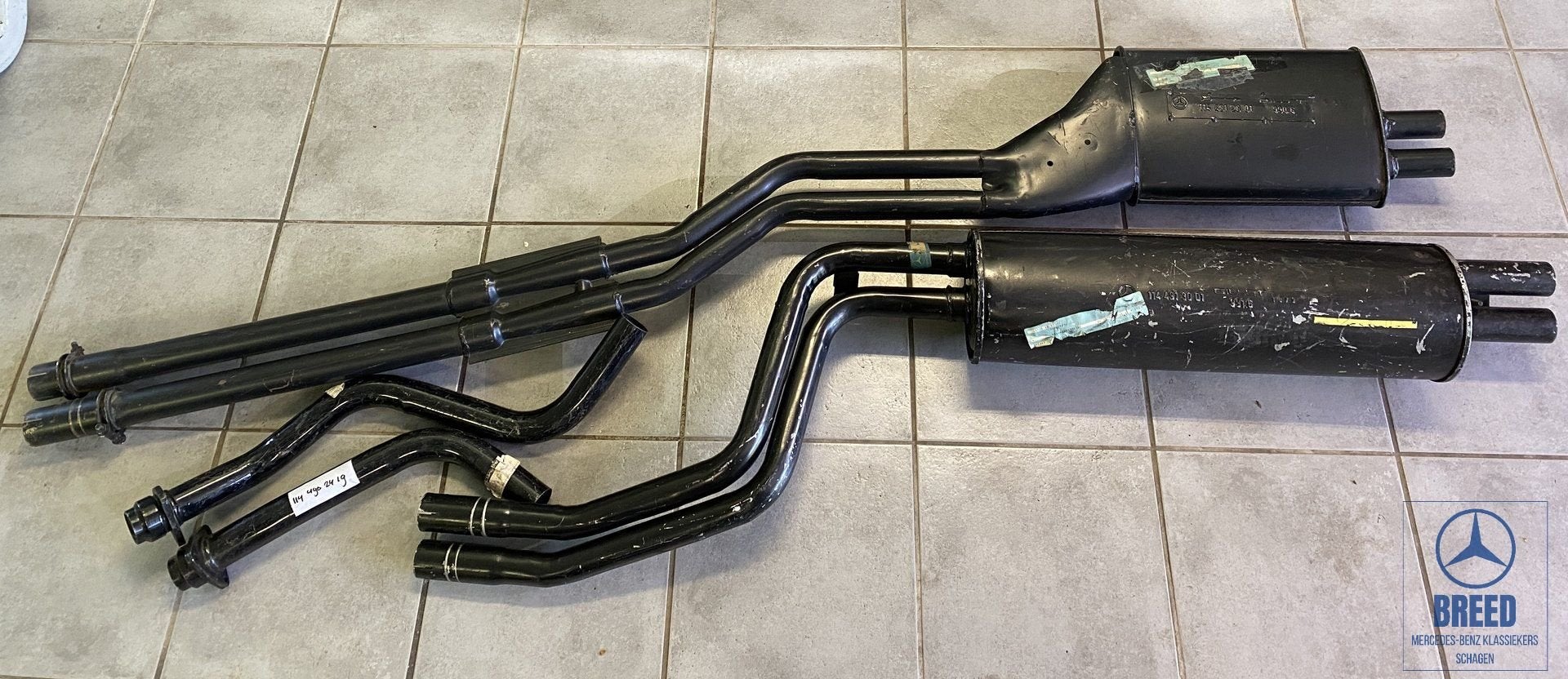 NOS complete uitlaat Mercedes-Benz W114 280 280E 280C 280CE, Auto-onderdelen, Ophalen, -, Nieuw, -