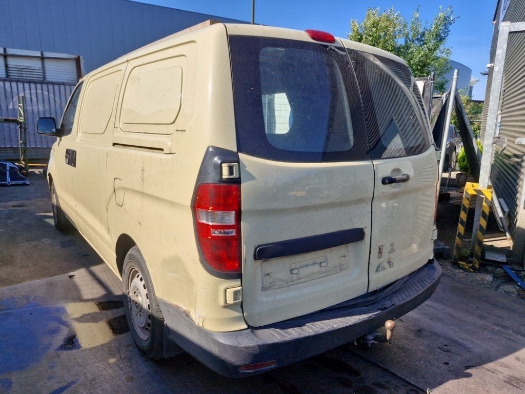 RESSORTS A LAMES ARRIÈRE H-300 (|551004H500|551004H701|), Hyundai Motor Deutschland GmbH, Kaiserleipromenade 5
63067  Offenbach am Main, DE