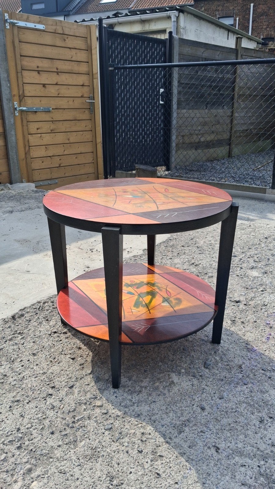 Vintage houten bijzettafel – Handbeschilderd & abstract, Ophalen, 50 – 75, Rond, 50 tot 100 cm