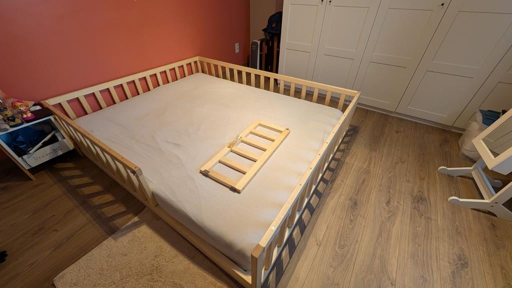 HomeForDreams Vloerbed - Montessori-geïnspireerd, Ophalen, Lattenbodem