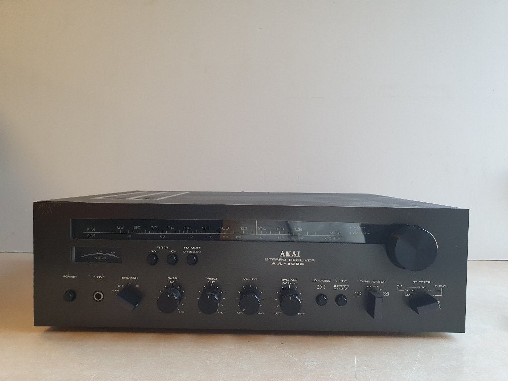 Akai Stereo Receiver AA-1020 defect, Ophalen of Verzenden, Akai