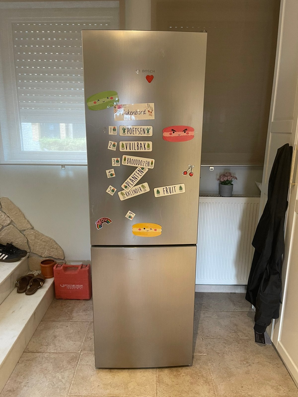 Bosch koel-vriescombinatie in werkende staat, Elektronische apparatuur, Koelkasten en IJskasten, Ophalen, Gebruikt, Met aparte vriezer