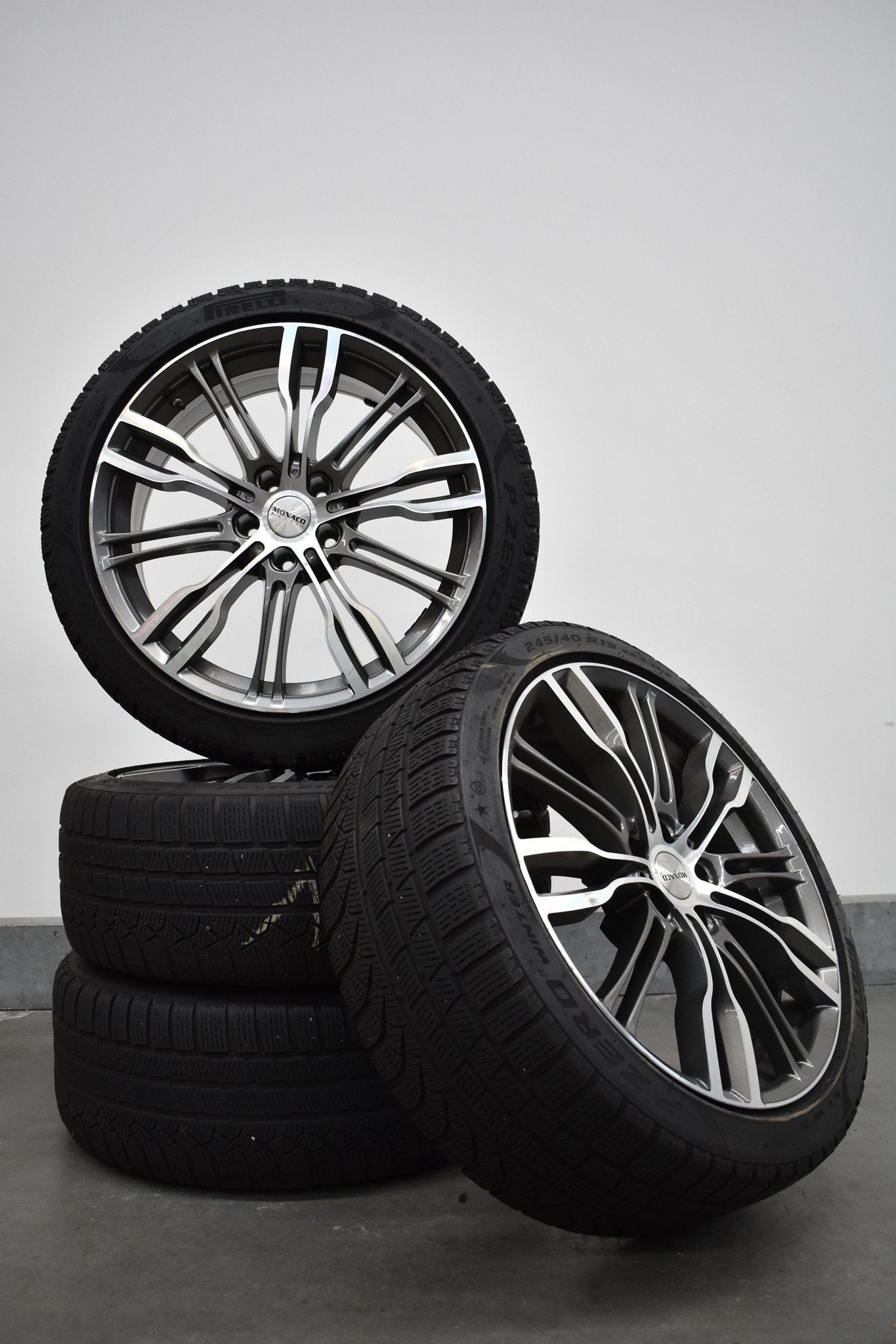 Bmw 5 serie touring Winterbanden Monaco wheels Pirelli 245/4, Autos : Pièces & Accessoires, Pneus et Jantes, -, Véhicule de tourisme